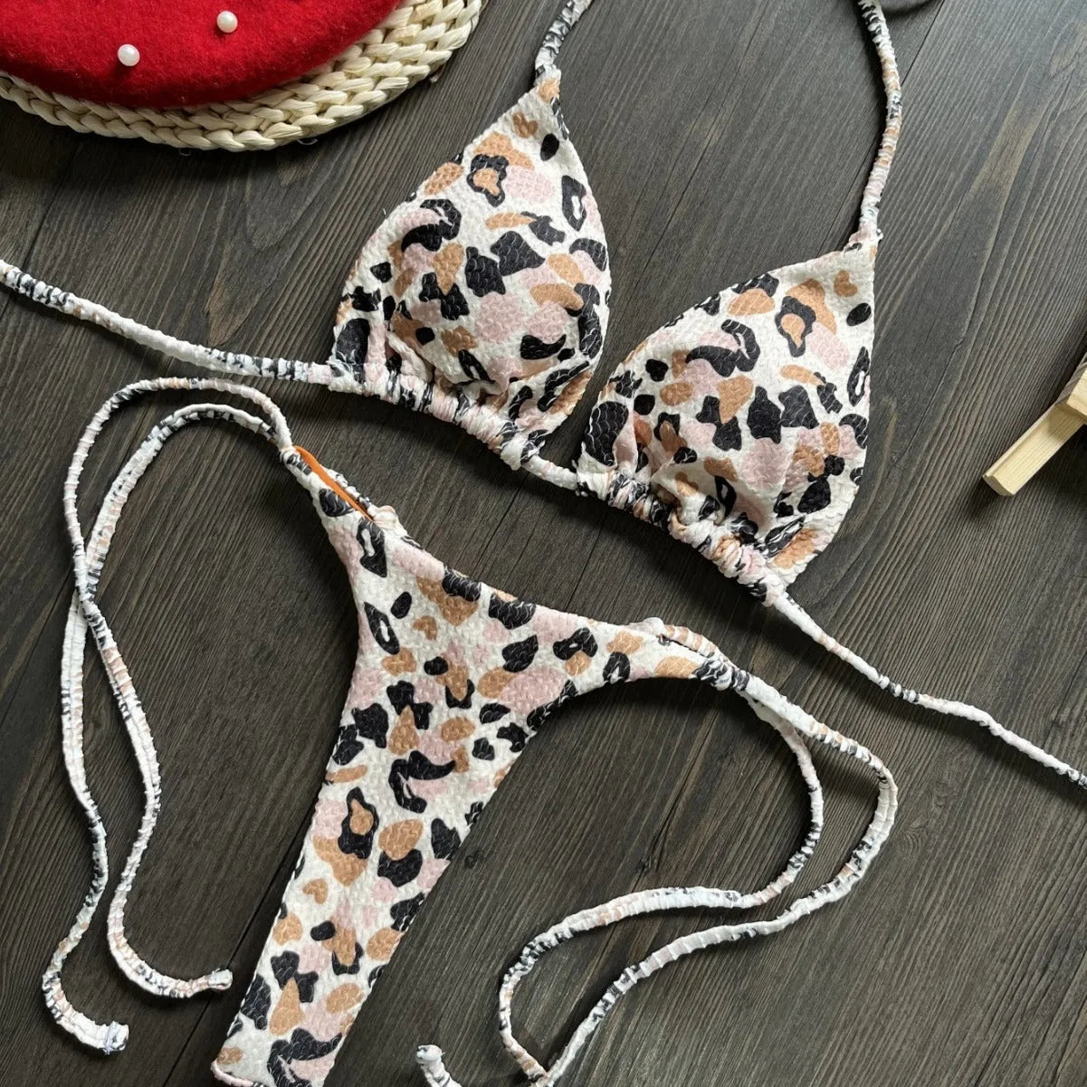 Women's printed bikini swimsuit in quick-drying nylon with cotton lining, briefs style for swimming sports