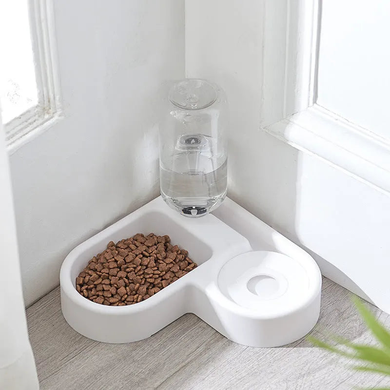 White food-grade plastic pet water fountain with a quiet pump, holding 4 litres of water.