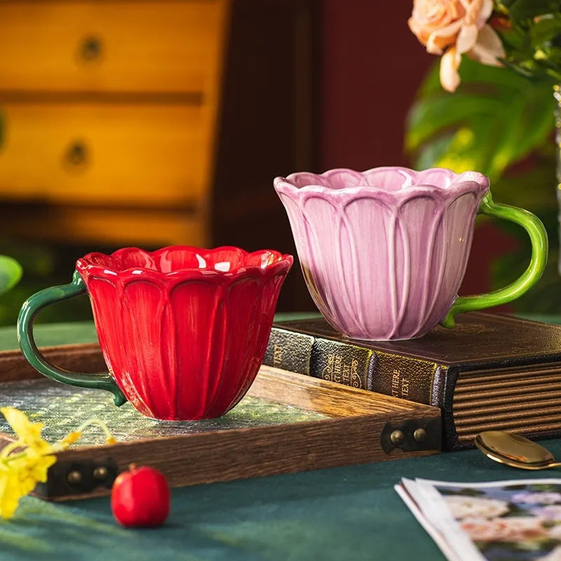 Ceramic breakfast cup with pastoral floral pattern design, 500ml capacity