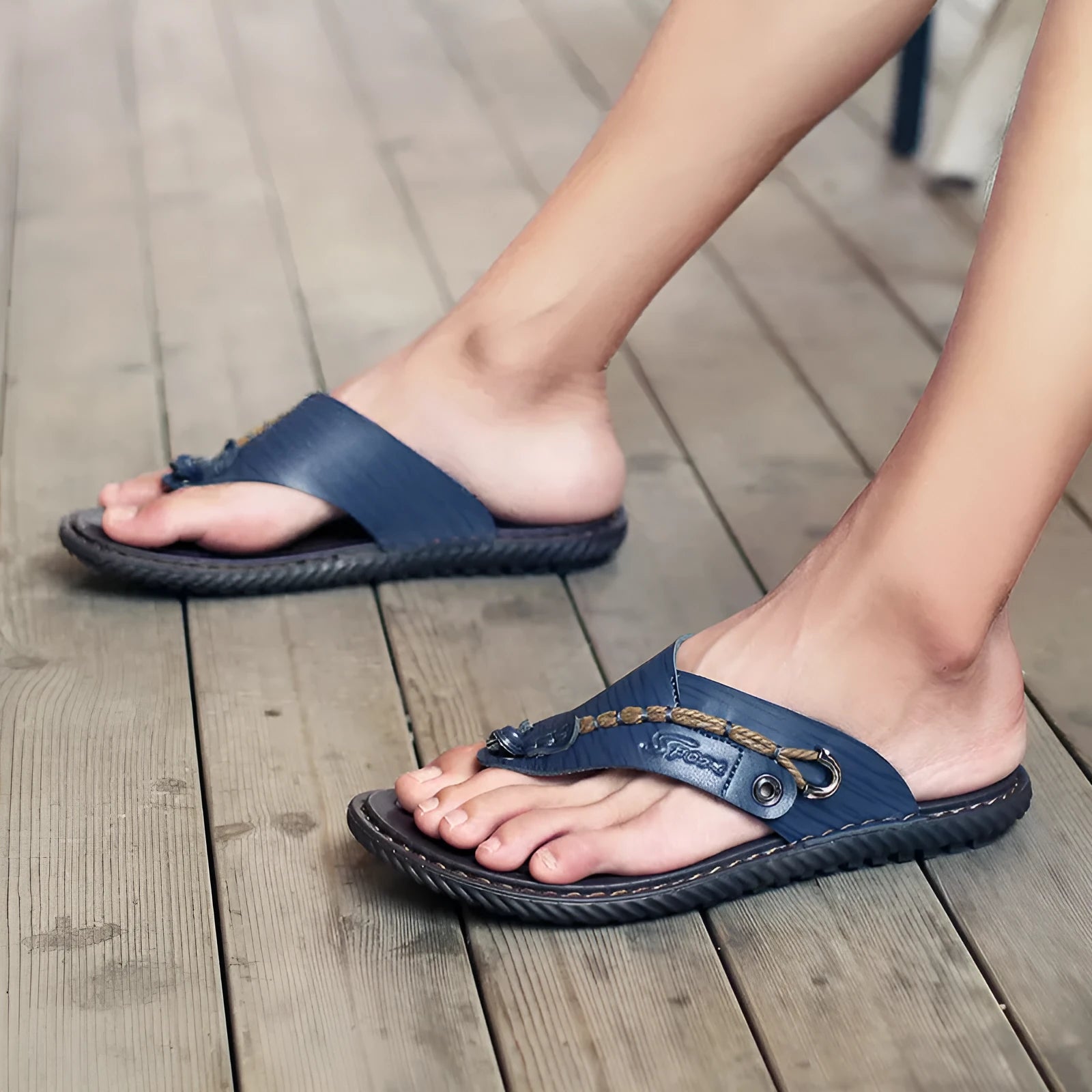 Men's non-slip lightweight slippers in four colours with PU leather uppers and wear-resistant soles