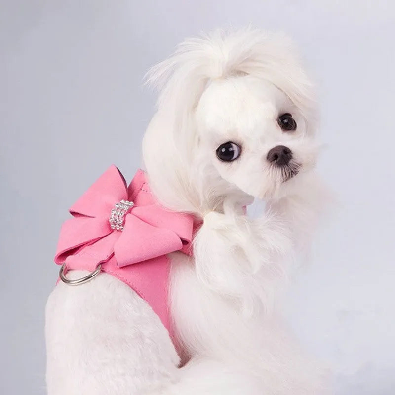 Puppy chest strap with bowknot accessory in microfiber material