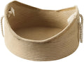 Wicker cat bed basket with corrugated scratching board in two size options for cats