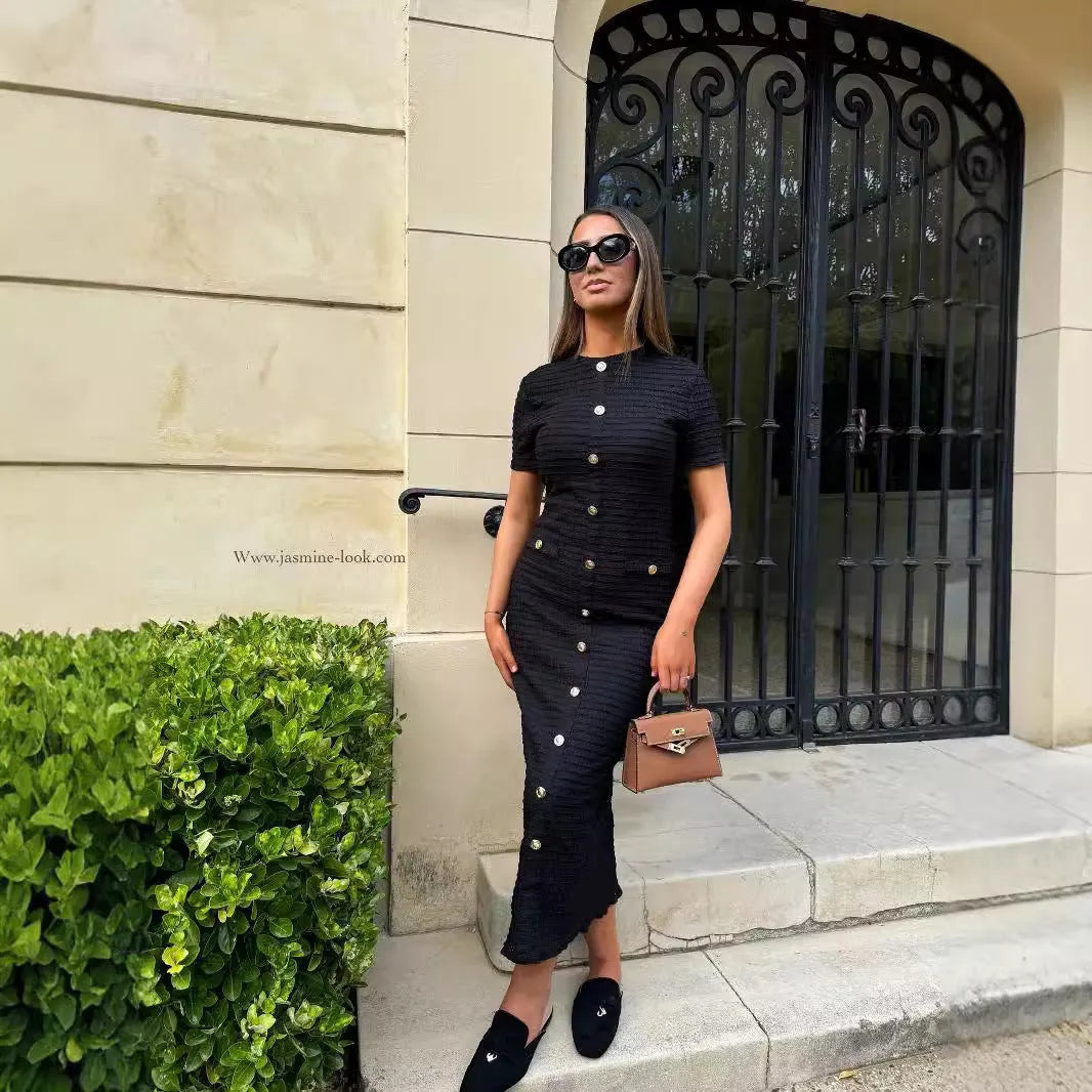 French retro slim fit knitted long-sleeved dress with button detail in black or white