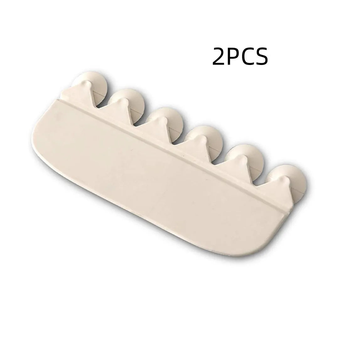 White PVC urine blocking board for boys toilet training on toilet seat