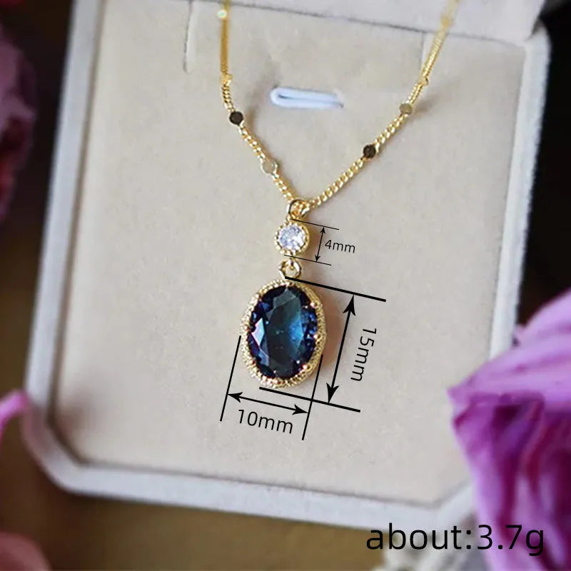 Geometric gold electroplated copper necklace with retro French styling