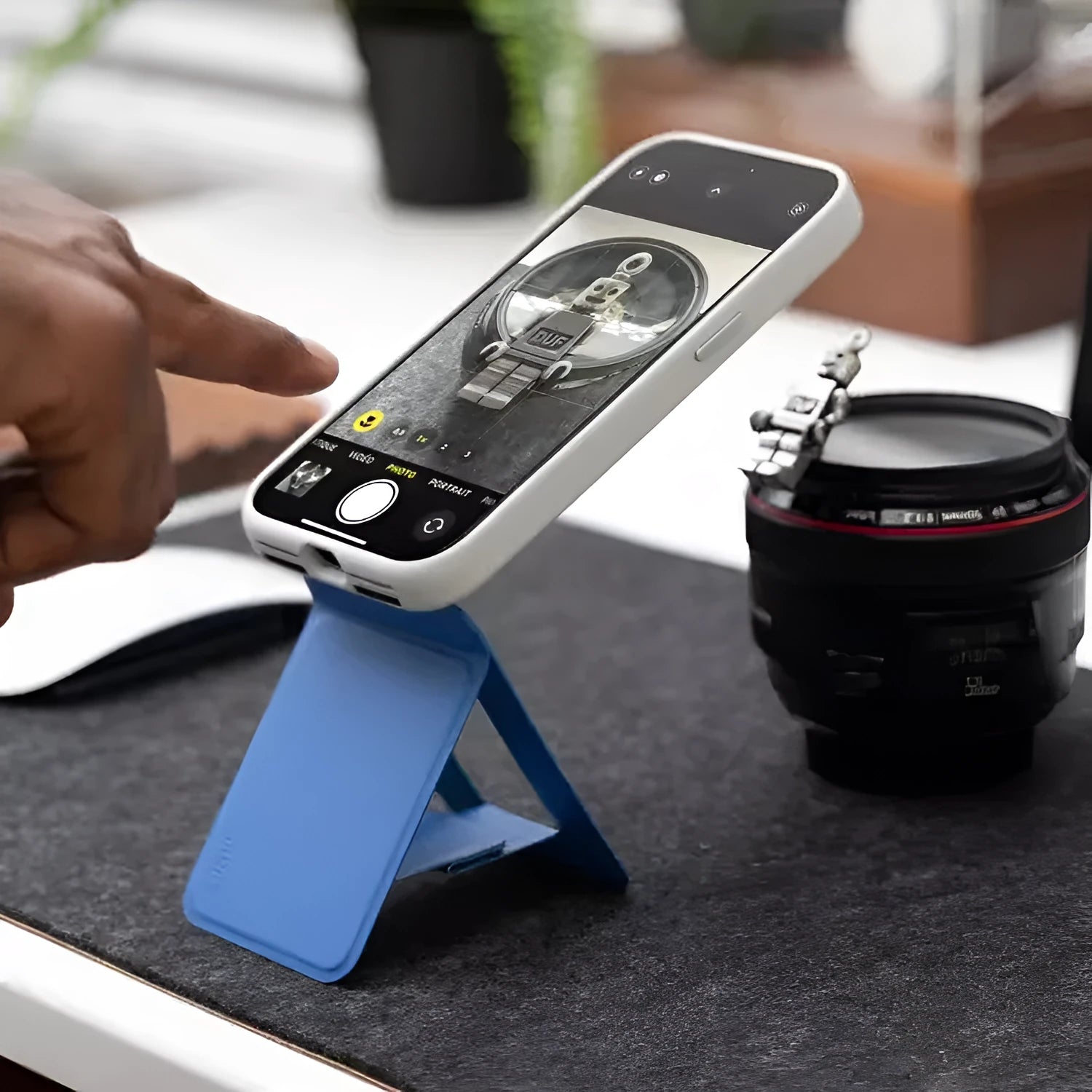 Magnetic phone holder case in MOVAS leather with 96.5x63.5mm dimensions showing black, blue, green, grey colour options