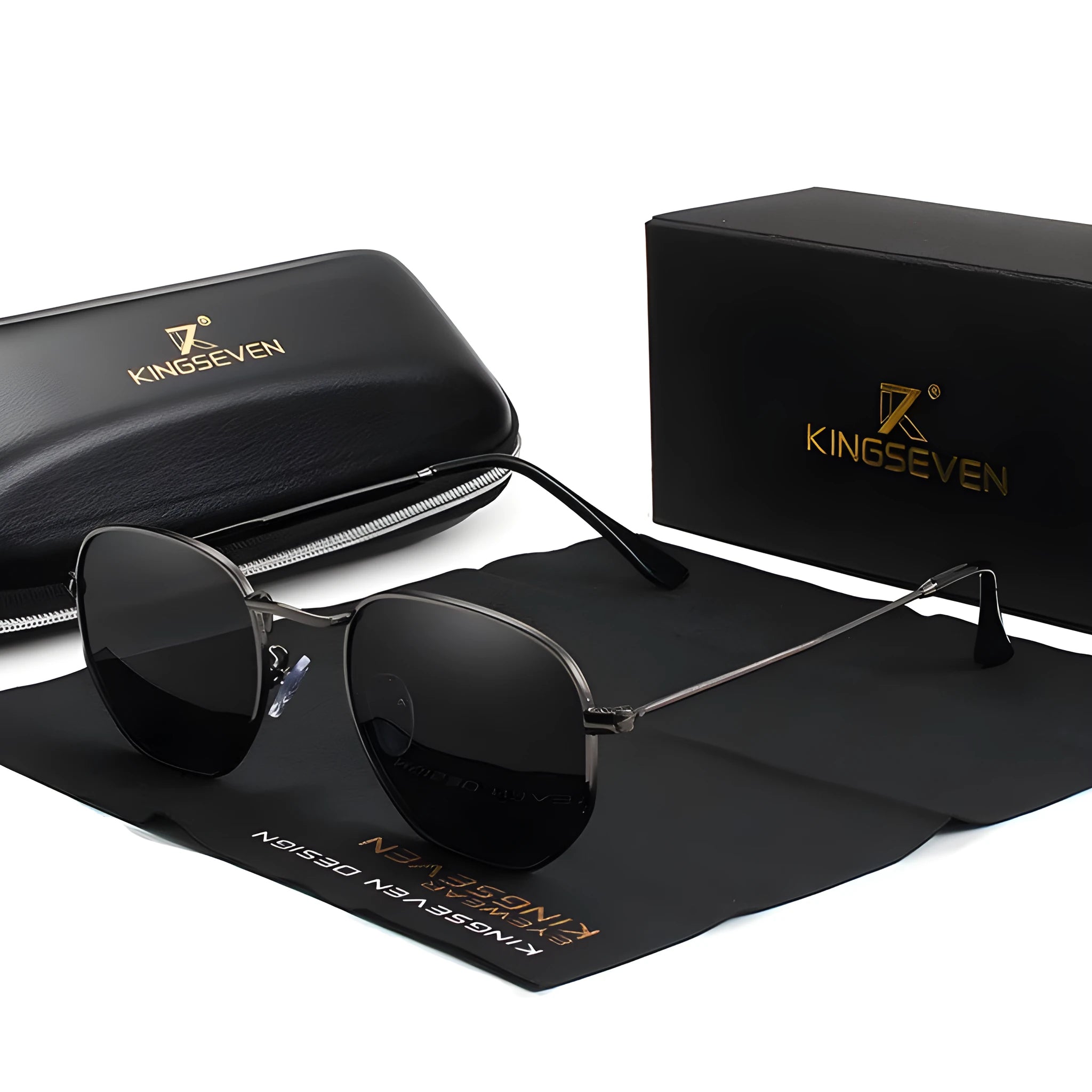 Round retro-style sunglasses for men with a metal frame, shown in various colours including black, blue, and silver mirror.