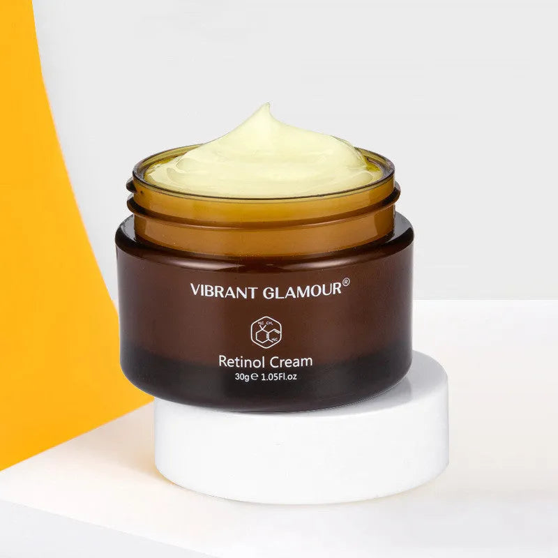 30 ml bottle of retinol facial serum for reducing fine lines and moisturising skin
