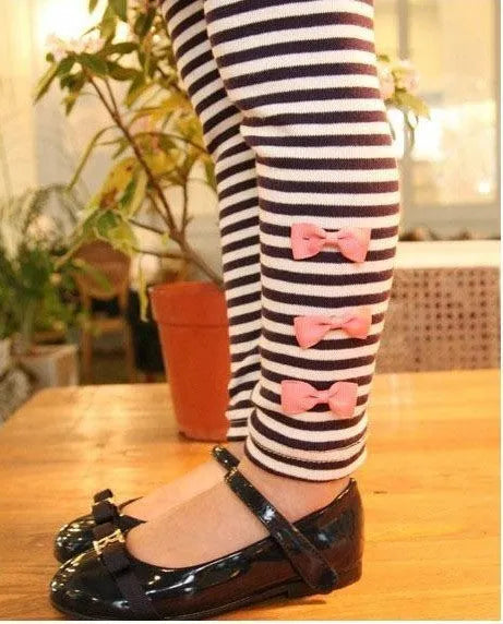 Pink cotton two-piece clothing set for girls in sizes 110cm to 140cm.