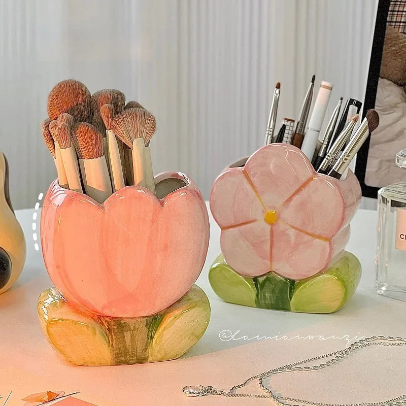 Ceramic flower pen holder storage box with floral pattern, dimensions 11.8x5.8x10 cm