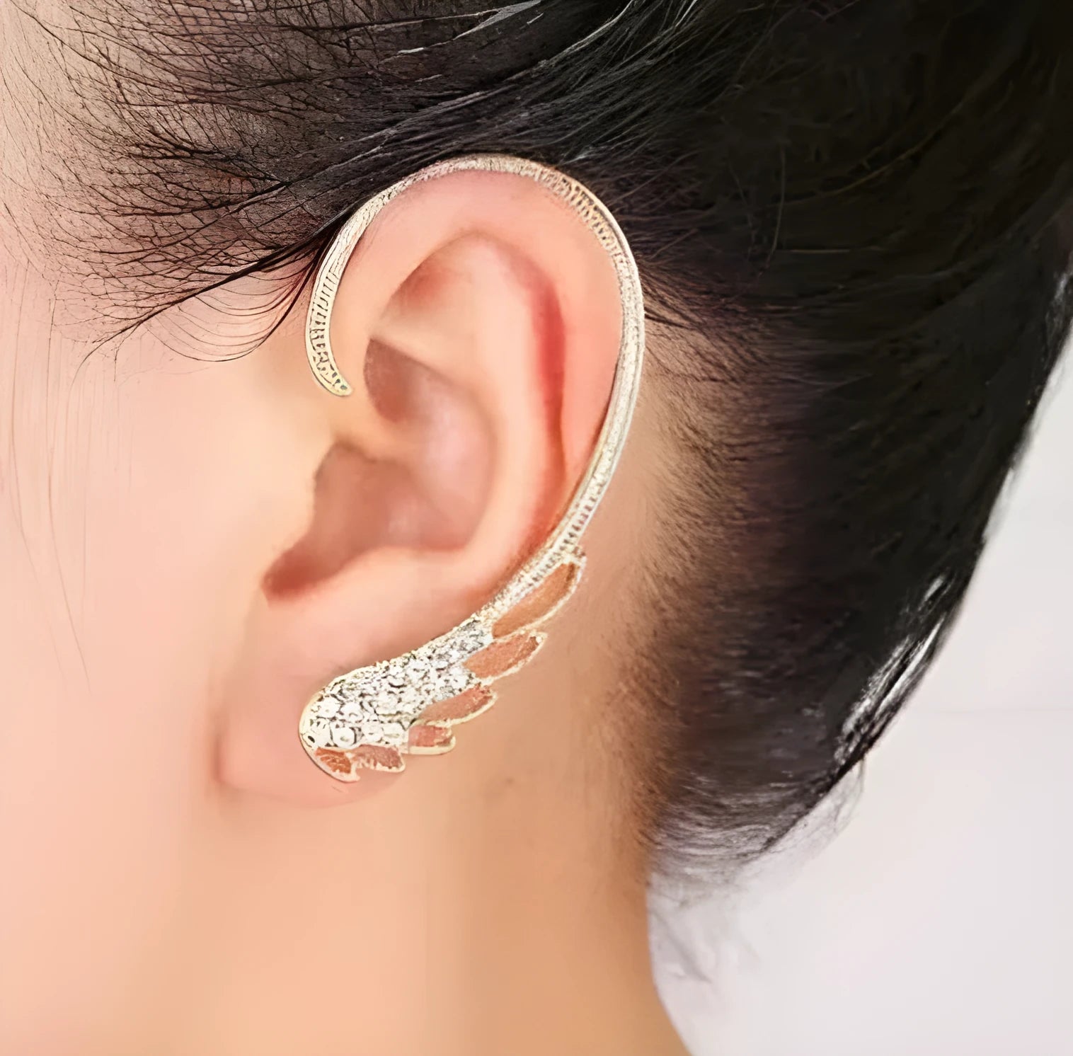 Feather clip-on punk stud earrings in gold and silver teardrop shape for women