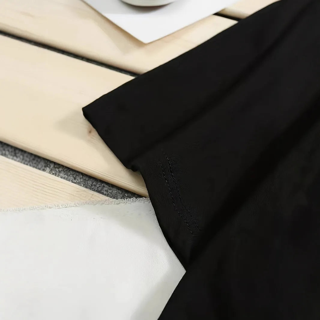 Men's short-sleeved cotton T-shirt loose fit in black pullover style