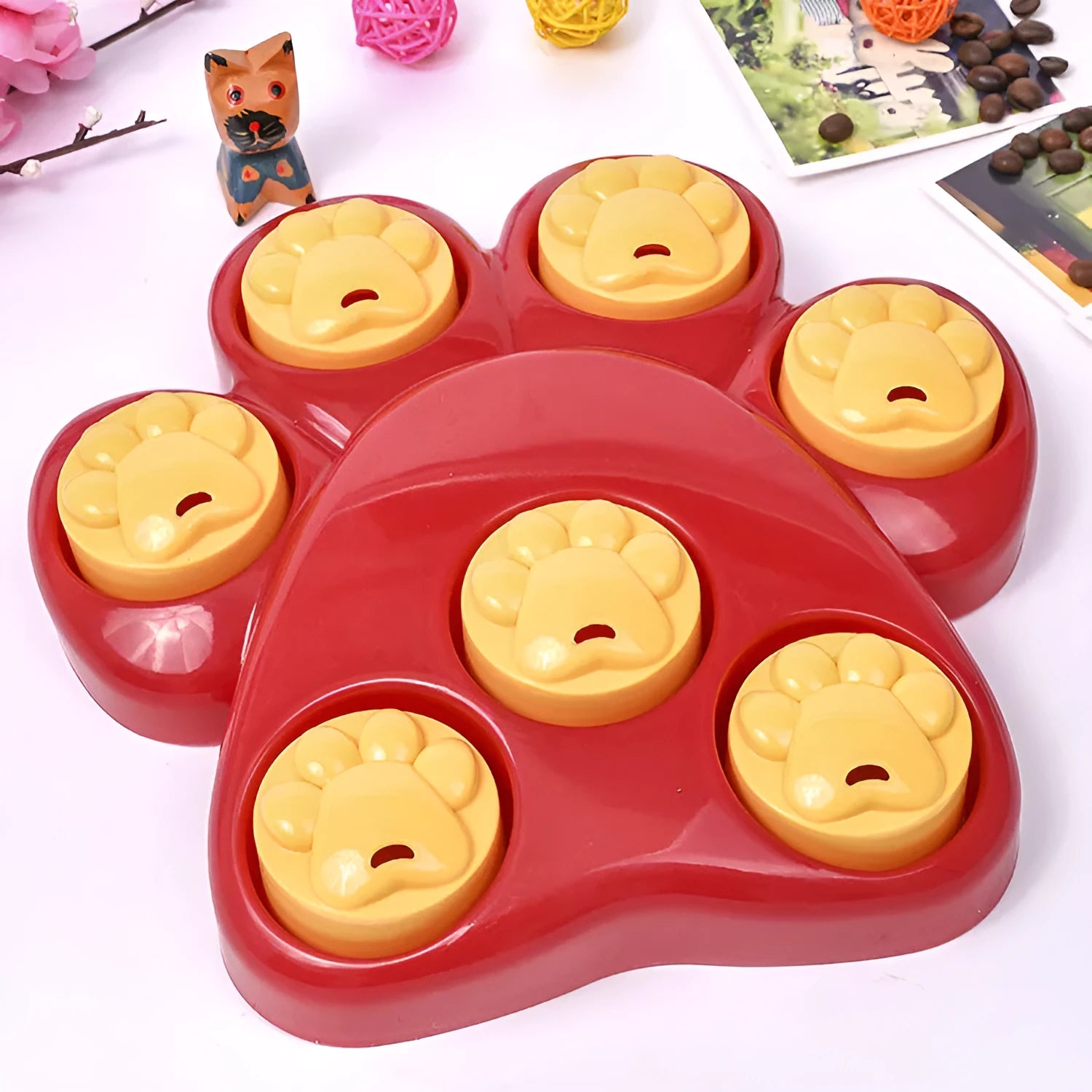 Red natural rubber pet puzzle feeder toy for cats and dogs measuring 25x25 cm