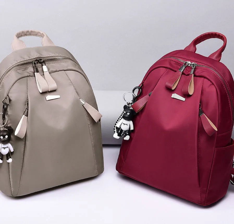 Medium Oxford cloth rucksack with double straps and internal phone compartment