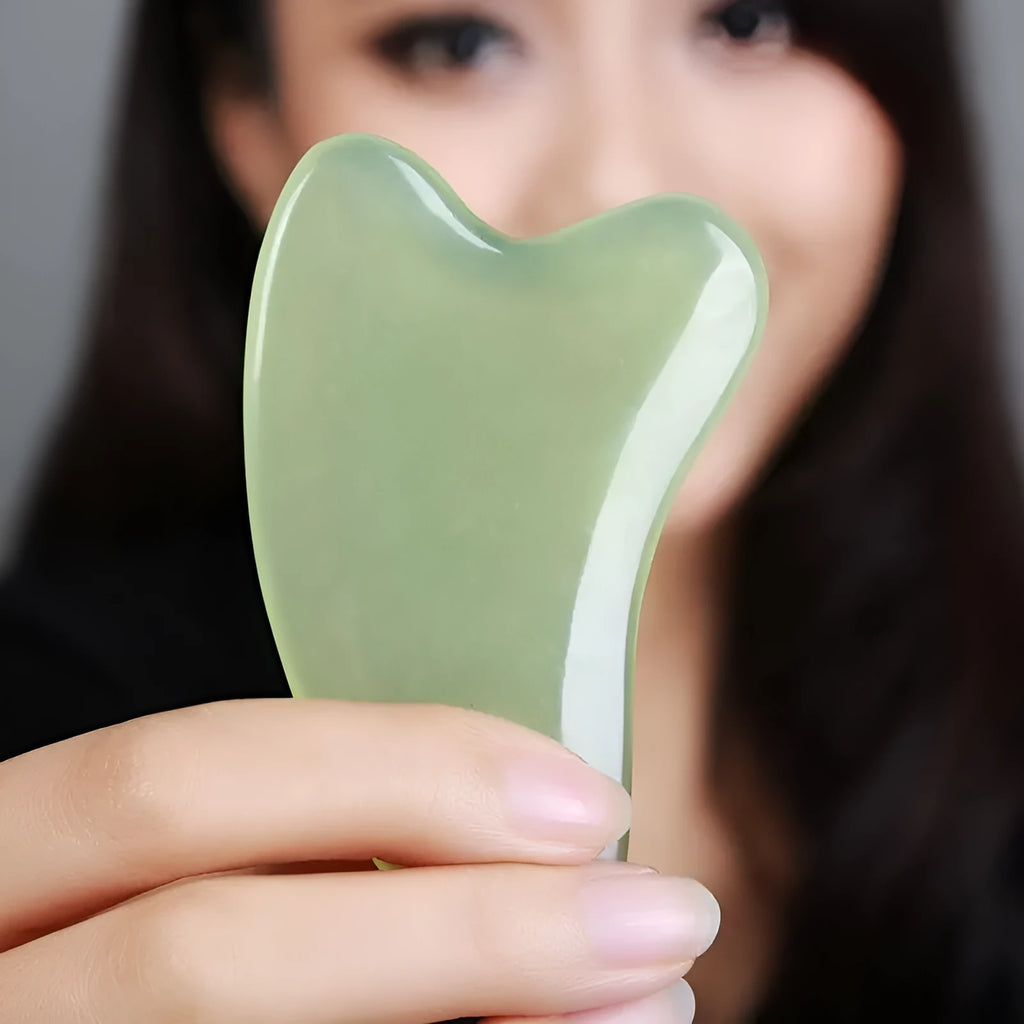 Natural Jade Face Scraping Gua Sha Tool Beauty Massage Stone 6.3cm x 4.5cm Facial Skin Care Muscle Relaxation Green Pink Multi-Colour Options