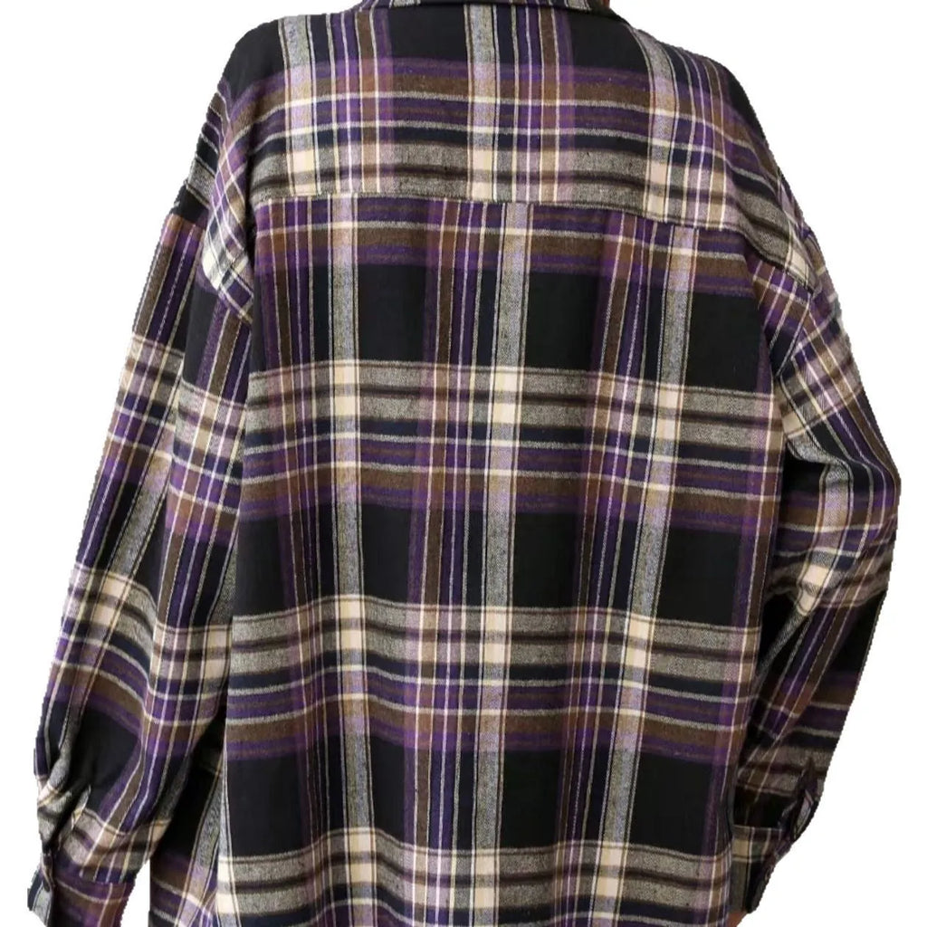 Women's loose fit casual plaid shirt in cotton fabric with long sleeves