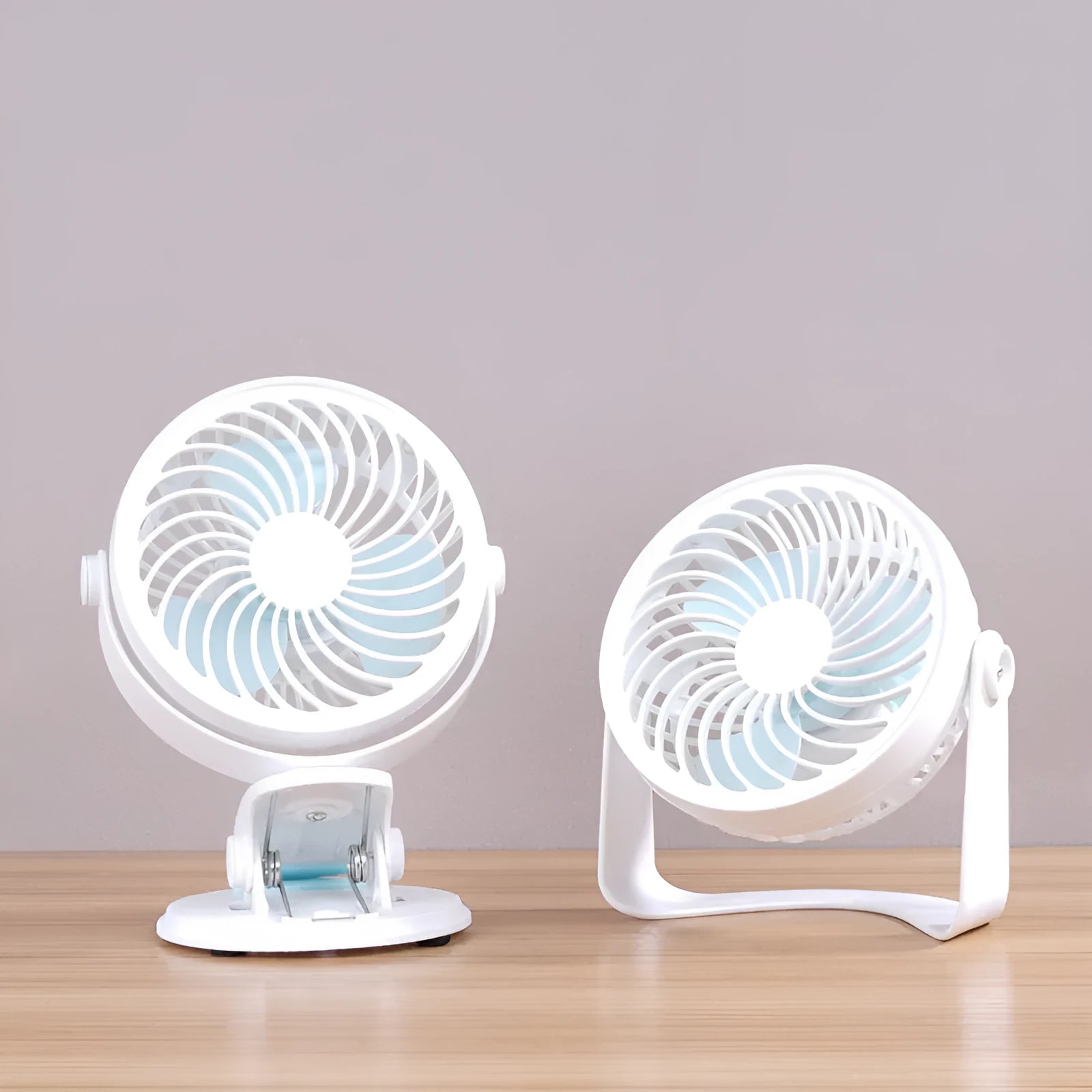 Compact USB desk fan with three blades and brushless motor for quiet operation below 36dB
