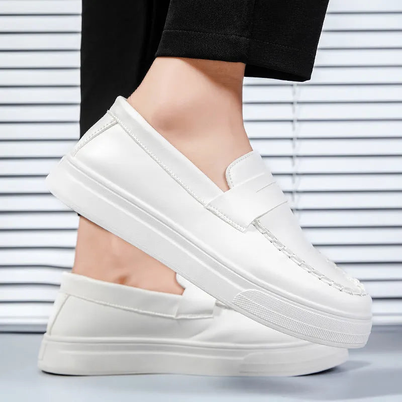 British style casual shoes in artificial PU leather with round toe design