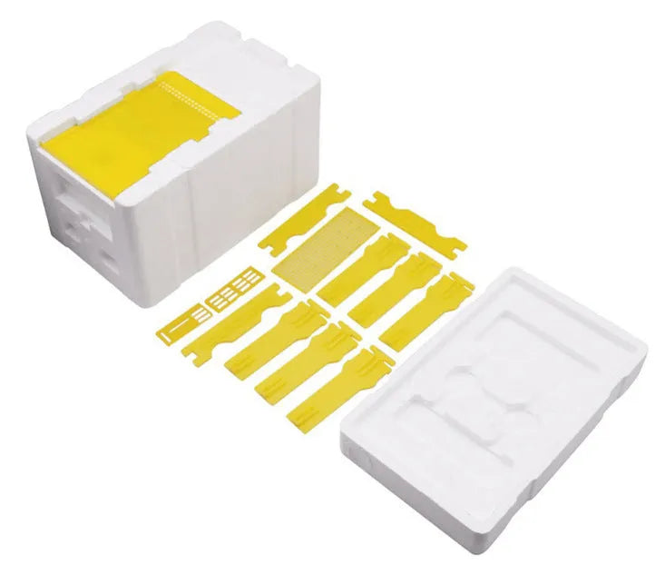 Three white EPS foam mini delivery boxes for bee breeding and hive management