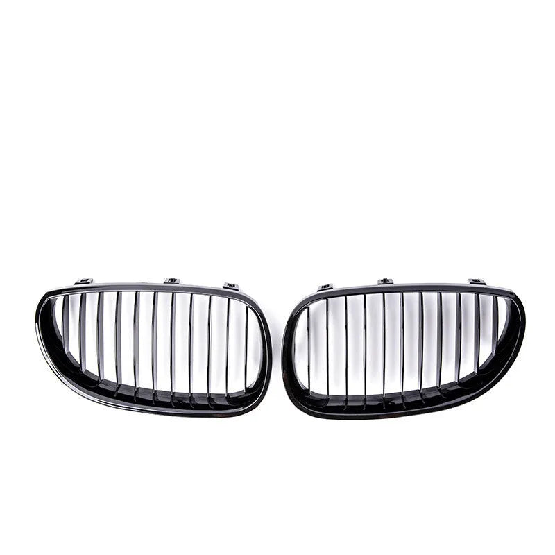 Carbon fibre pattern ABS grille for BMW 5-Series E60 model, front view.