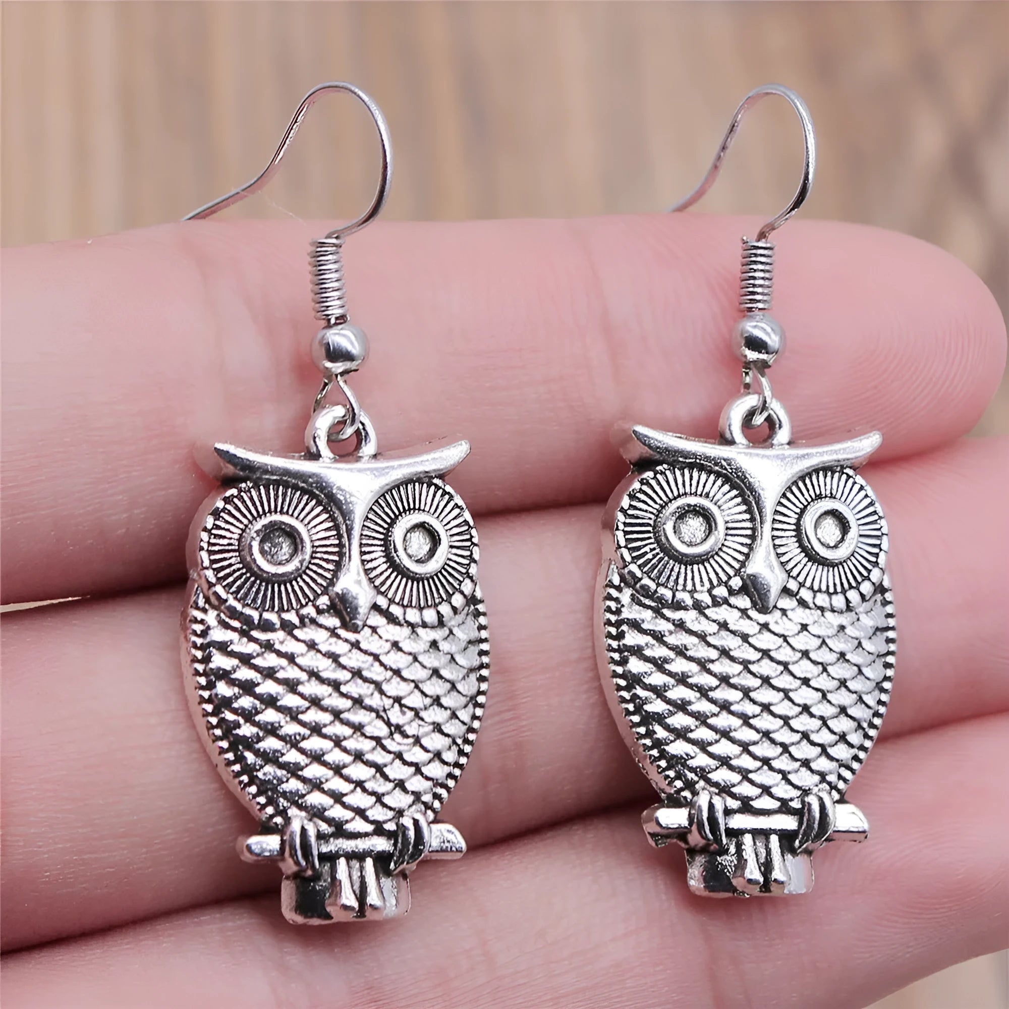 Retro minimalist handmade owl stud earrings in antique silver metal finish