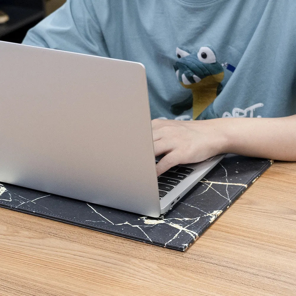 Durable heat-insulating anti-radiation tablet pad for graphic tablets in multiple colours
