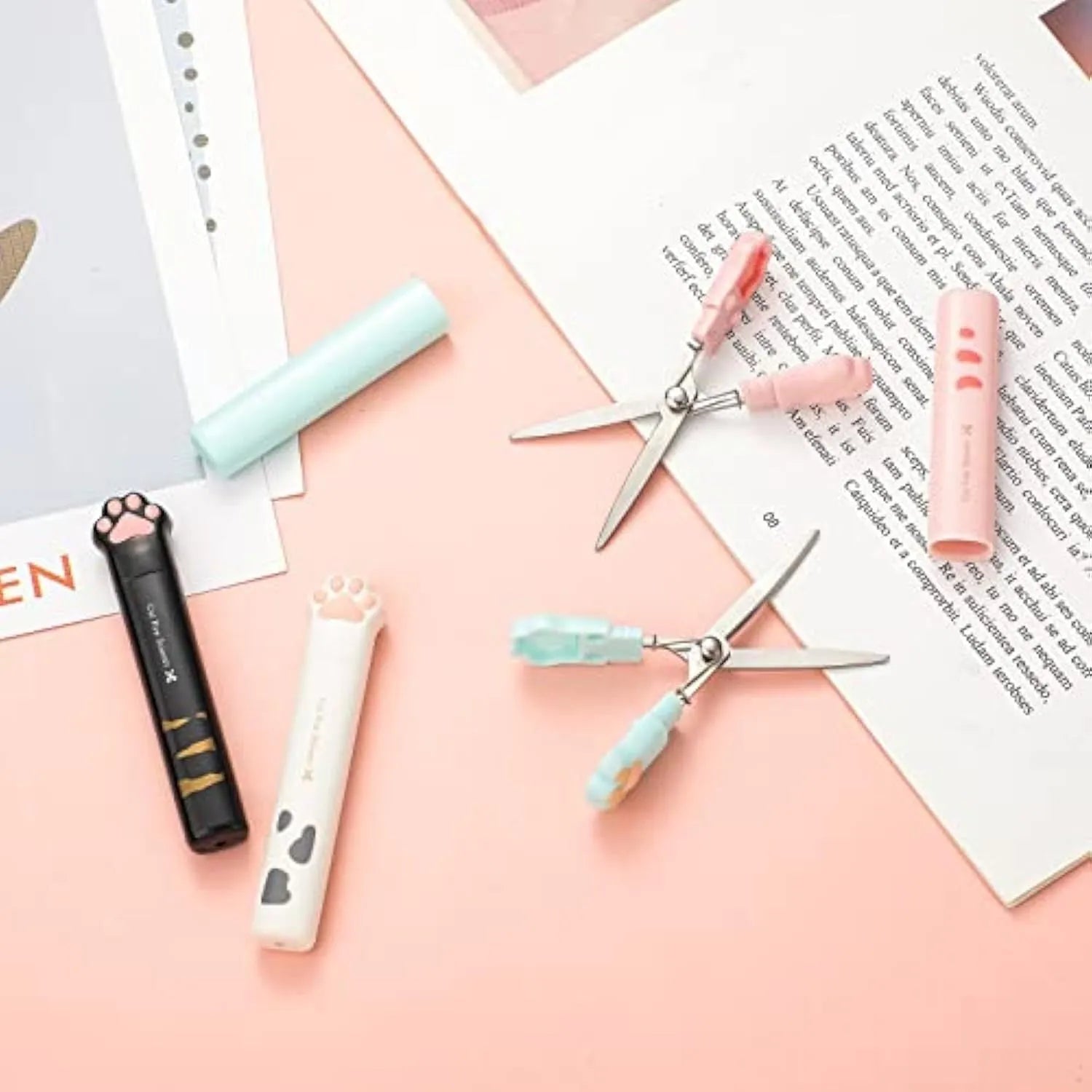 Cat paw mini folding scissors showing stainless steel blades and compact 8.7cm dimensions