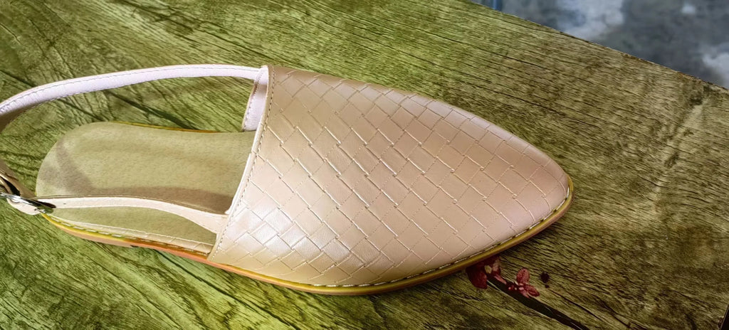 Adult pointed toe buckle sandals in blue with a flat rubber sole and Baotou design.