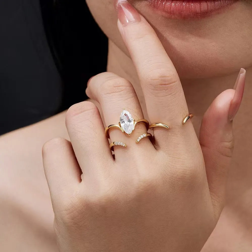 Gold zinc alloy geometric ring set with inlaid horse eye motif for women