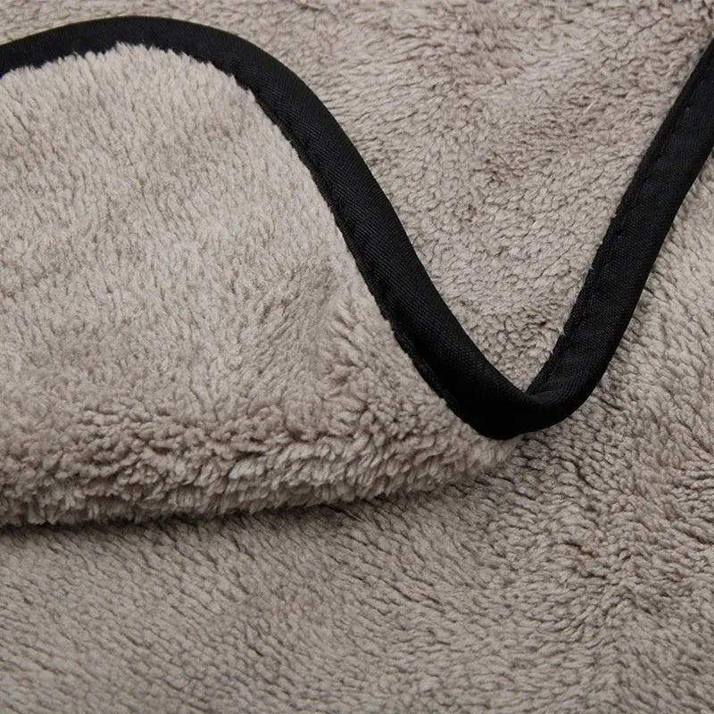 75x35cm microfiber car wash towel with larger 100x40cm size option for vehicle cleaning