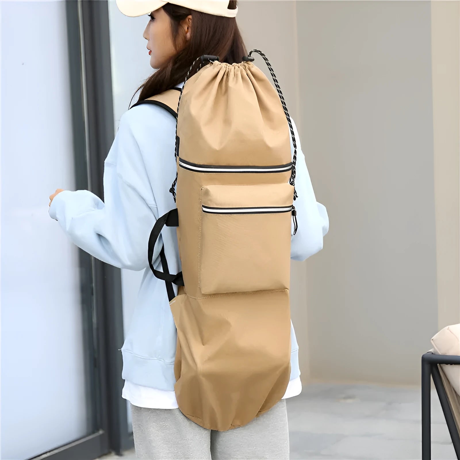 Waterproof nylon skateboard bag in camouflage colour with large capacity for outdoor sports