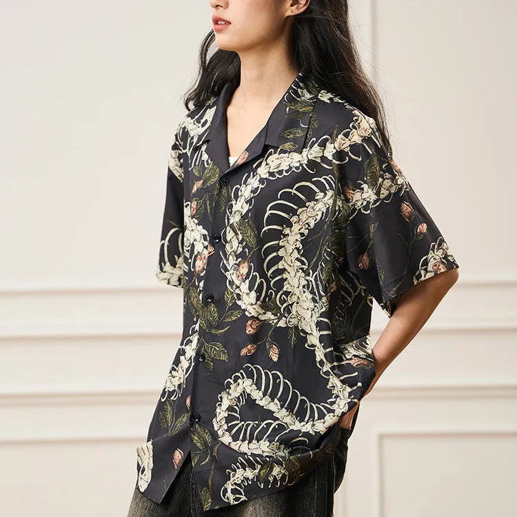 Snake bone pattern printed Cuban collar short sleeve shirt in loose fit for summer casual wear