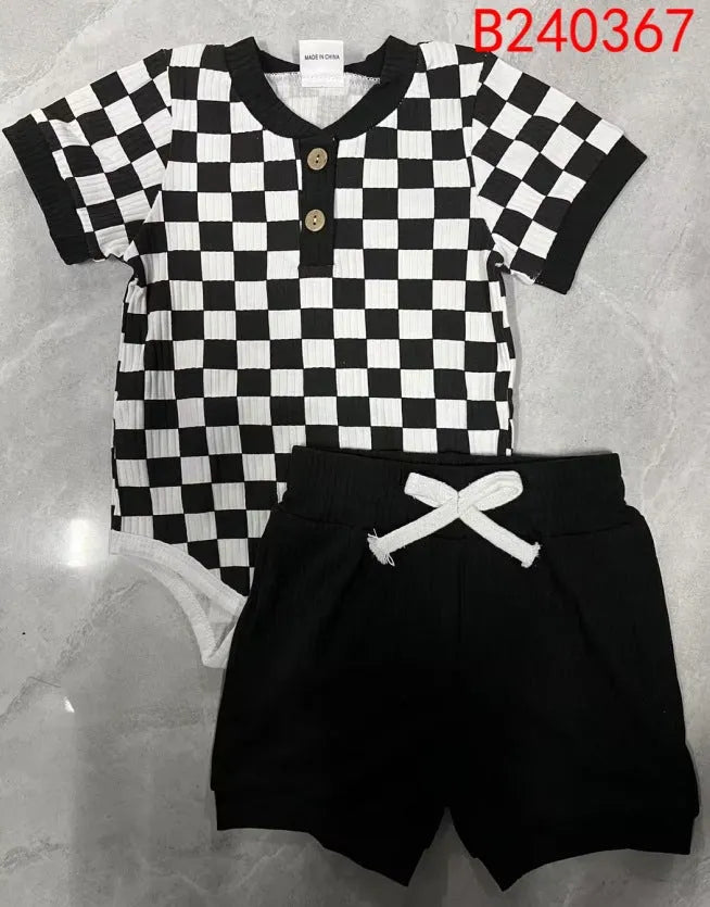Two-piece baby rompers suit with polo collar and plaid triangle pattern in cotton, green colour