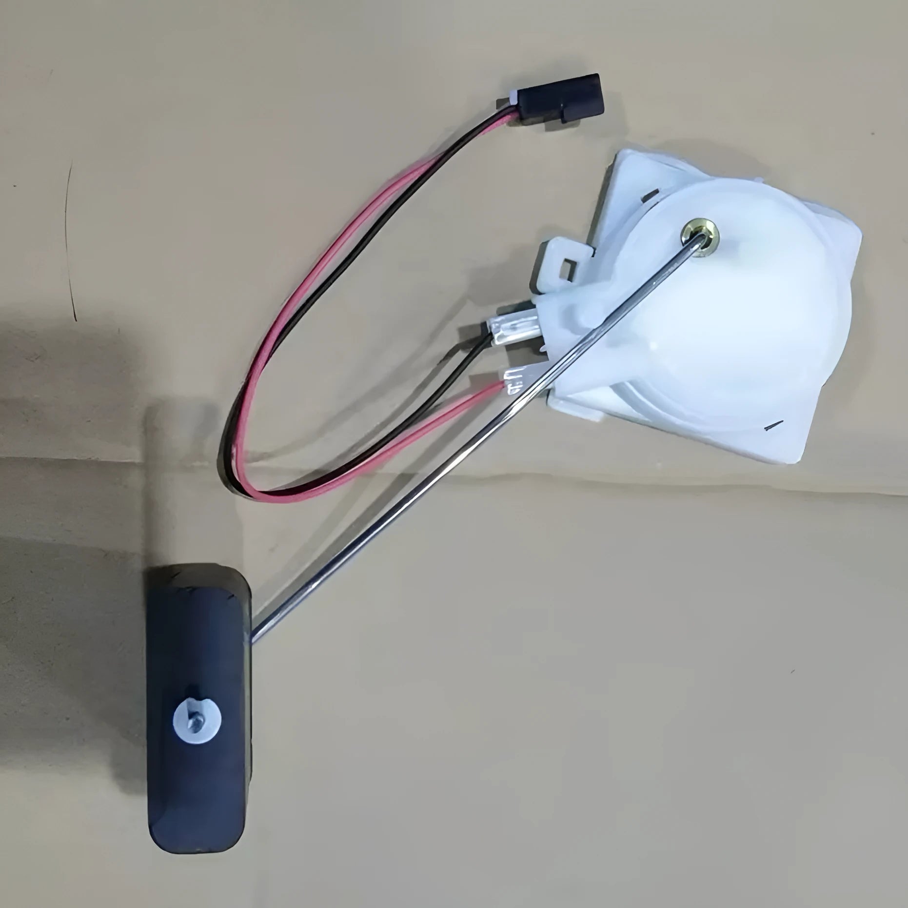 Oil level sensor 93285974 plastic black for Buick Chevrolet automobile replacement
