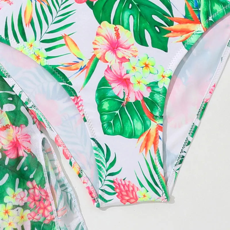 Girls' floral print two-piece swimsuit in briefs style for swimming sports