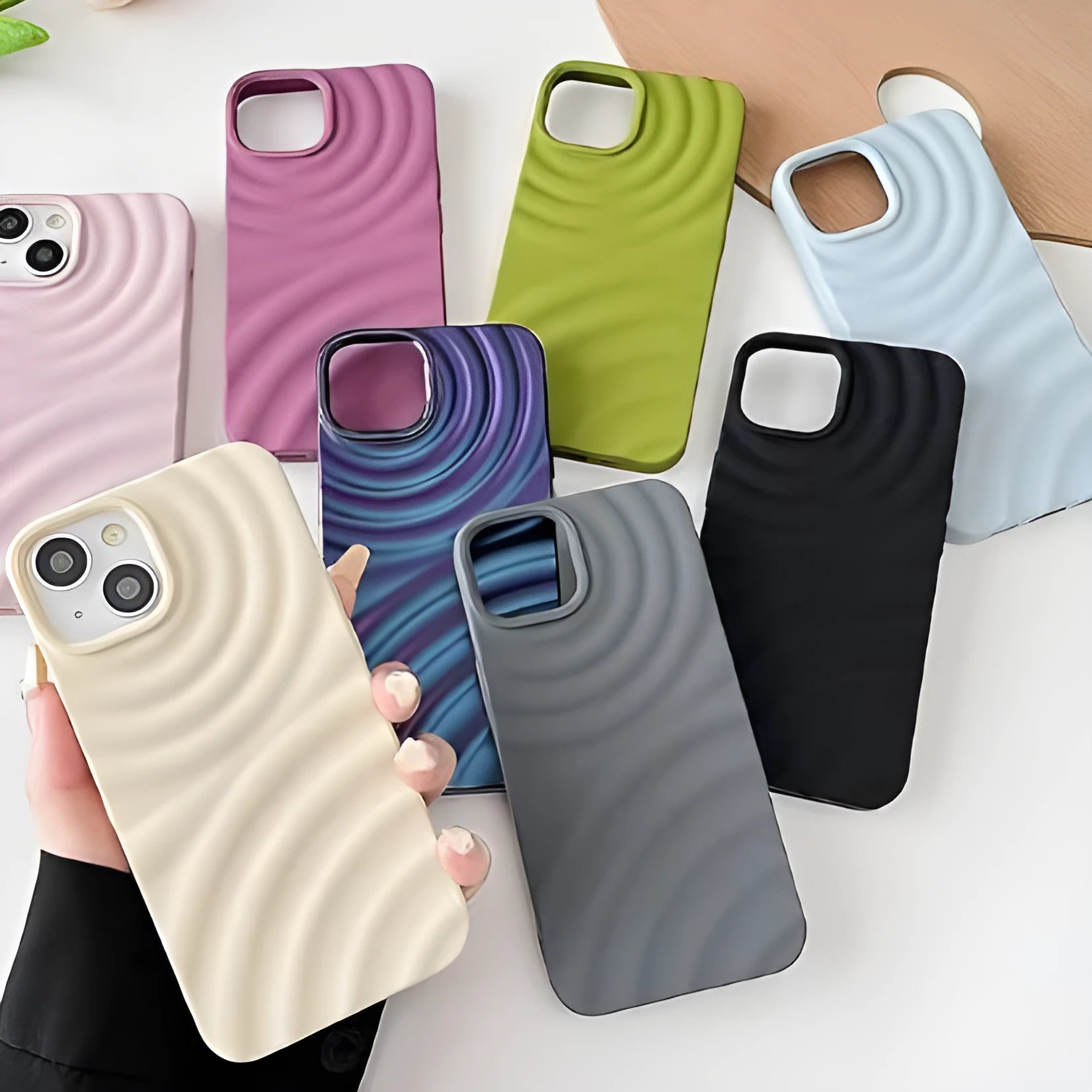Niche pure colour TPU phone case with water ripple pattern in corrugated black for iPhone 12 Pro Max