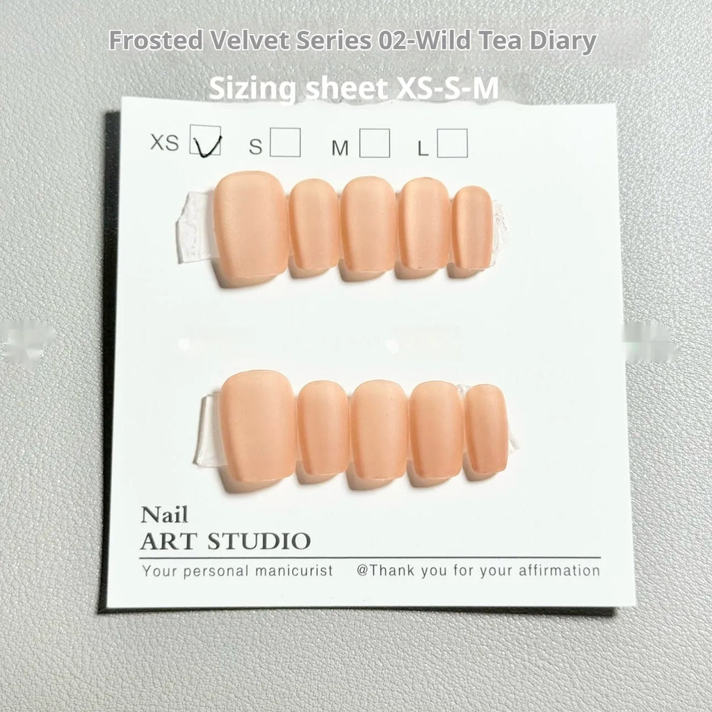 Velvet frosted Cat's Eye false nails with aurora effect in short ladder M, S, XS sizing