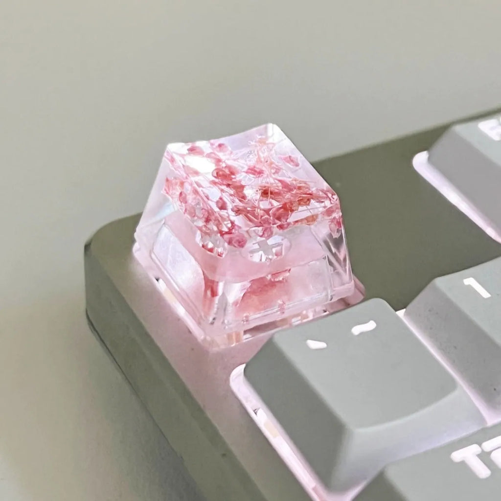 High transparency resin keycap with starry sky design for mechanical keyboards in four colour options