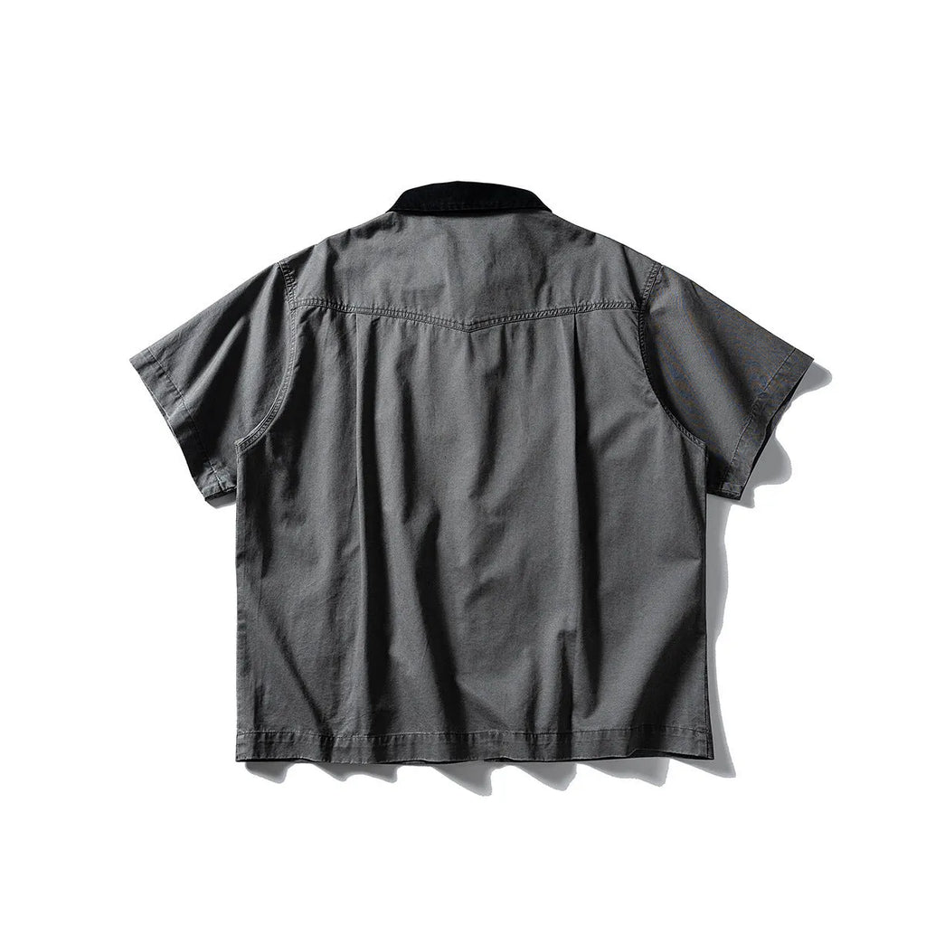 Grey short sleeve overalls shirt with loose fit and cotton fabric
