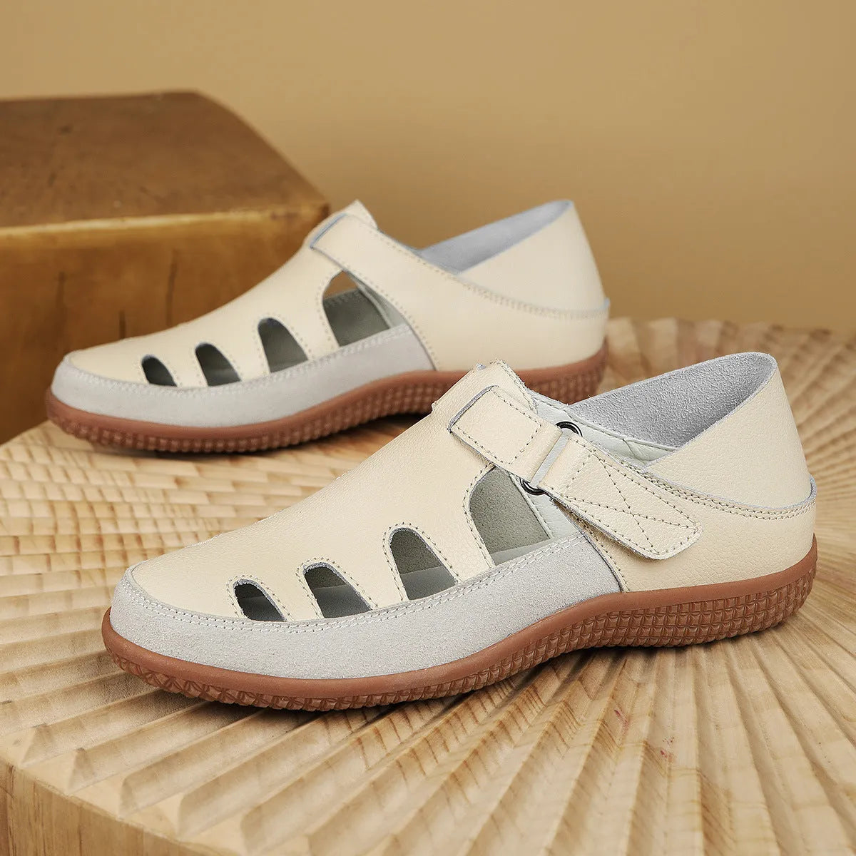 Women's plus size flat heel sandals with hollow-out toe cap in blue colour