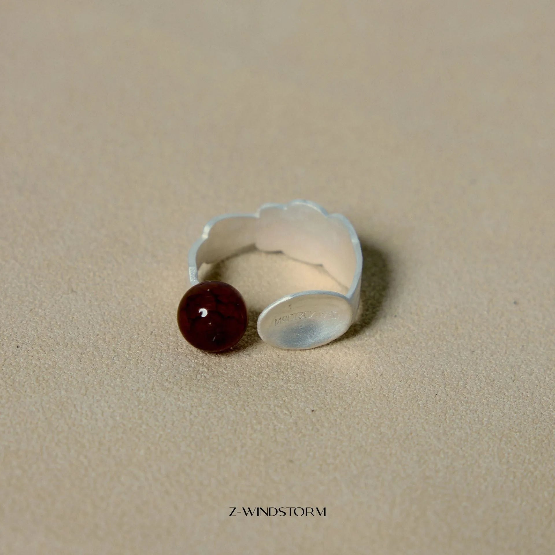 Alloy ring and bracelet set with electroplated finish and diamond shape detail