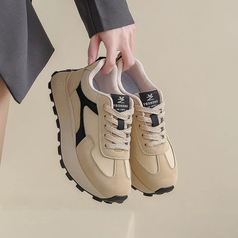 Women's low-top platform trainers with front lace-up design in card black, khaki red and white grey colour options
