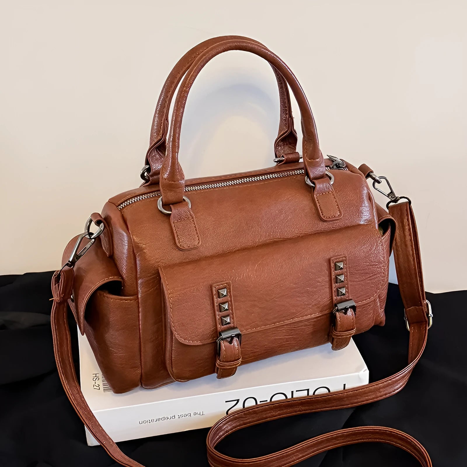 Large capacity vintage messenger bag in horizontal square suitcase shape with PU leather construction