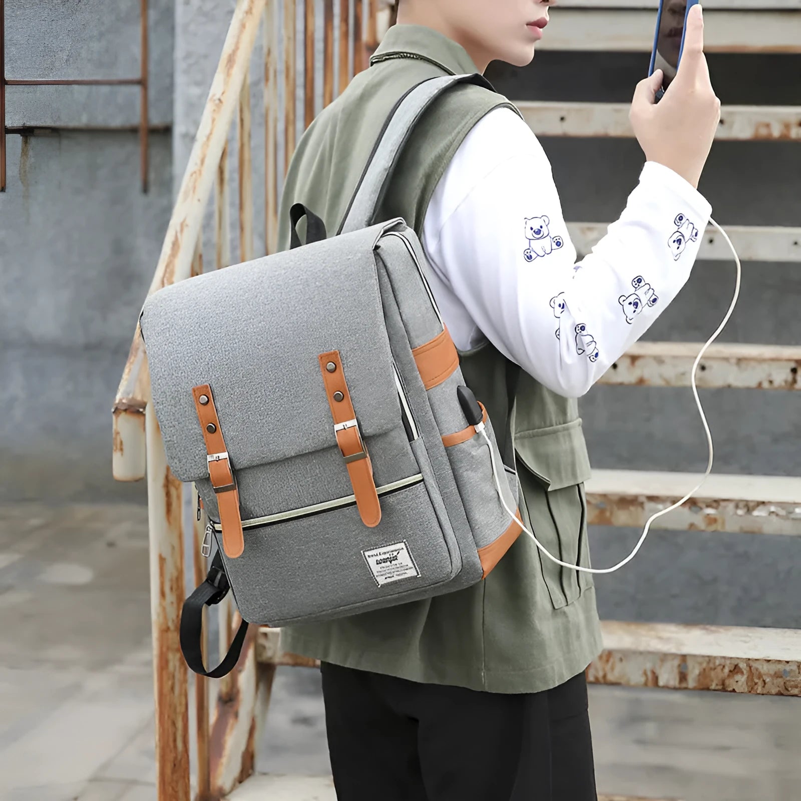 Three-piece business travel backpack in Oxford cloth with curved shoulder straps and multiple compartments
