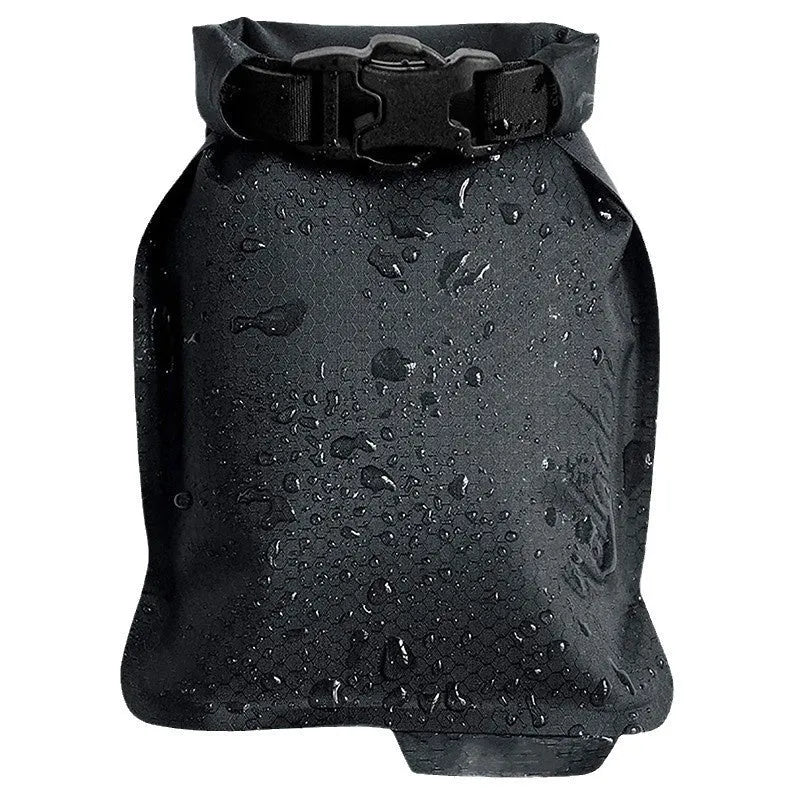 Waterproof mesh soap bag with quick-drying bubble net design measuring 17x13 cm