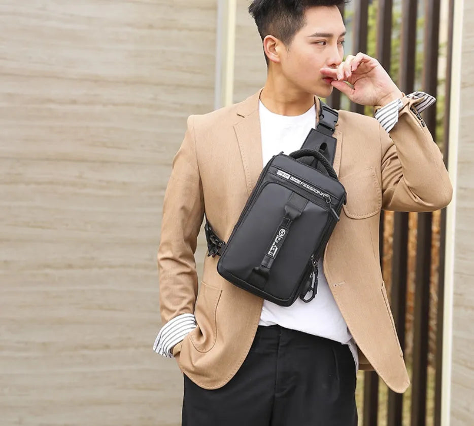 Casual outdoor chest bag in Oxford cloth, medium square vertical section, zipper closure, black colour, soft handle