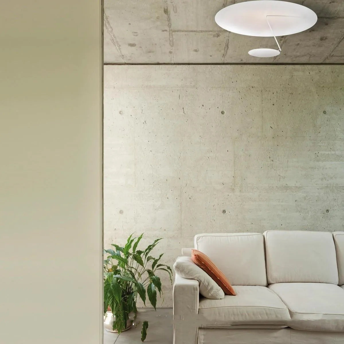 Iron ceiling lamp with warm LED lighting in white or white gold finish, 50cm diameter