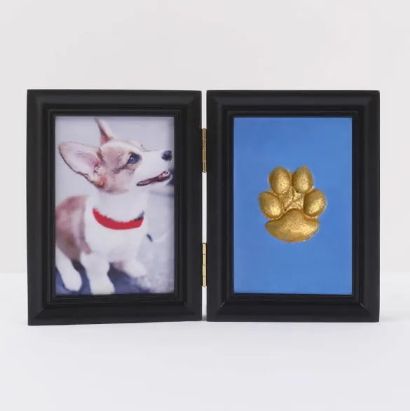 Solid wood cat palm print photo frame with gold lacquer and seal paste kit on table