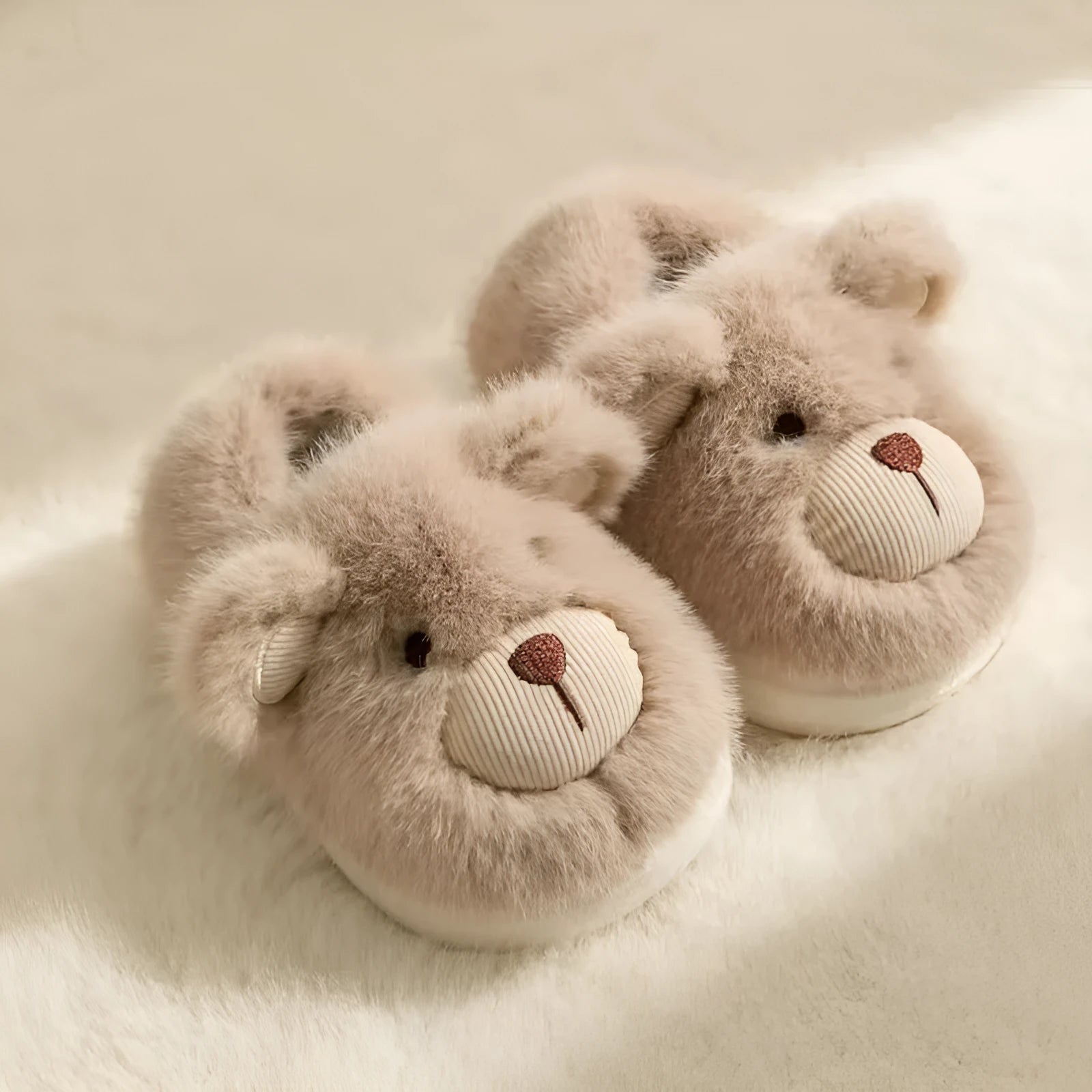 Children's plush slippers with heel wrap, animal pattern, beige colour, plastic sole