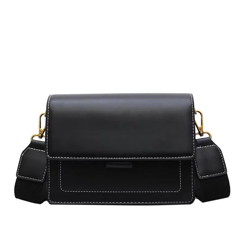 Small PU chain messenger bag in horizontal square shape with double shoulder strap, 14.5x19.5x8cm